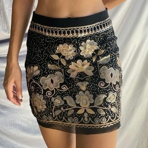 Chelsea & Violet Black Skirt With Gold Floral Sequins, Womens Size Small